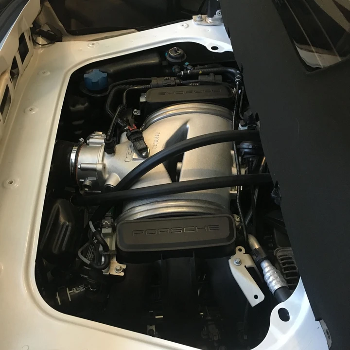 2016 Porsche 981 Boxster Spyder - Image 9 of 17