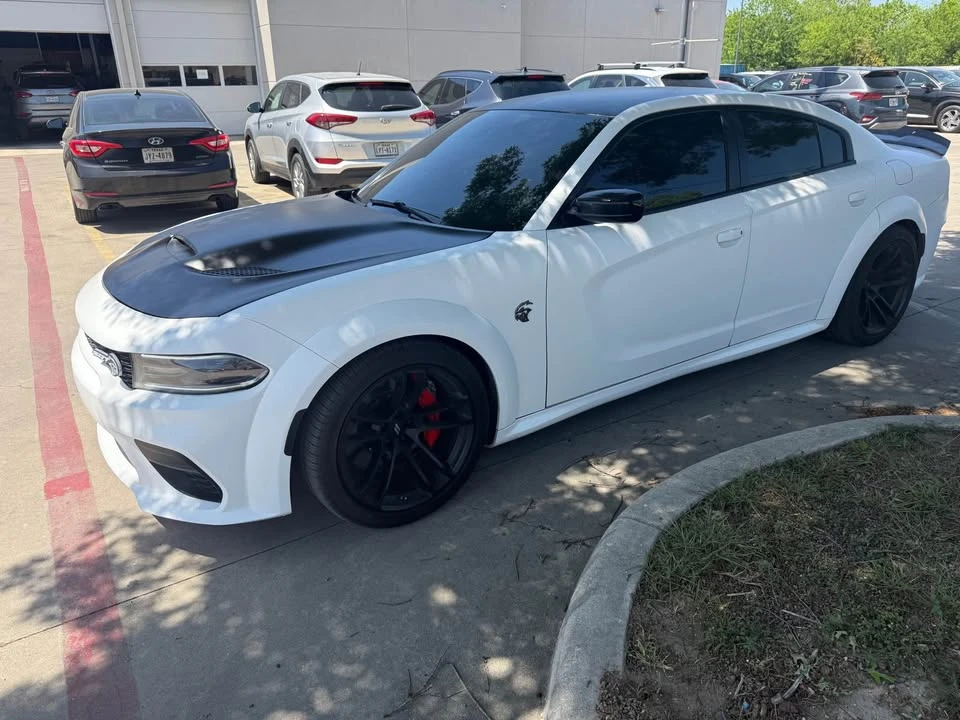 2016 Dodge Charger SRT Hellcat 7th Gen - Image 3 of 6