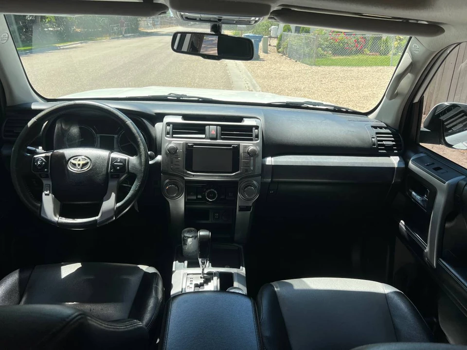 2016 Toyota 4Runner 5th Gen - Image 8 of 13
