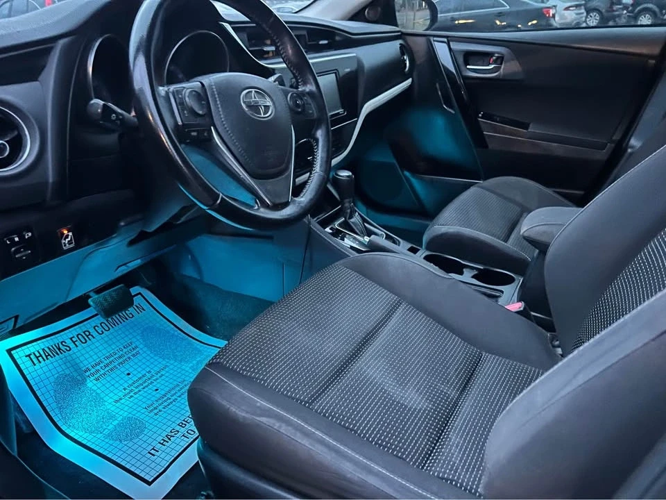 2016 Toyota Corolla 11th Gen - Image 9 of 15