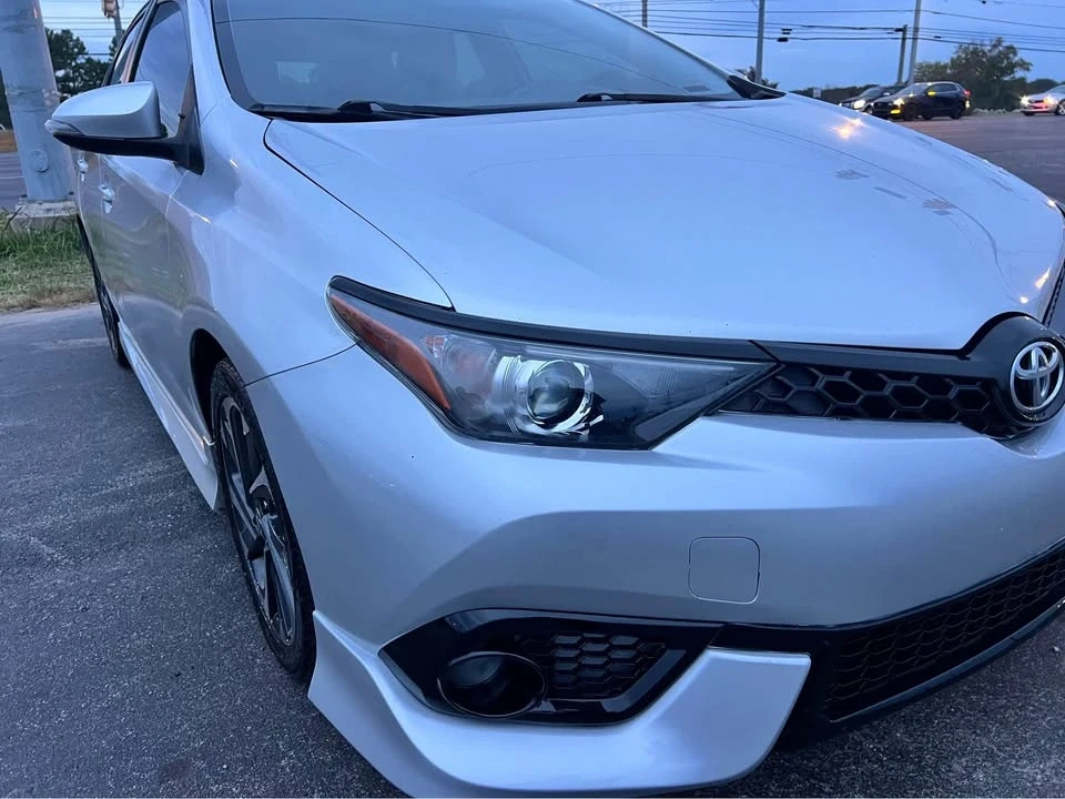 2016 Toyota Corolla 11th Gen - Image 5 of 15