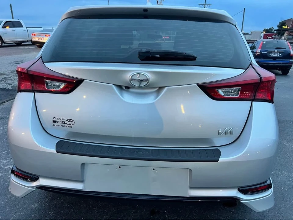 2016 Toyota Corolla 11th Gen - Image 15 of 15