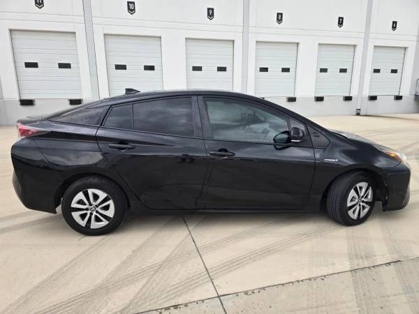 2016 Toyota Prius 4th Gen - Image 8 of 31