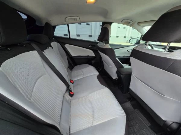 2016 Toyota Prius 4th Gen - Image 12 of 31