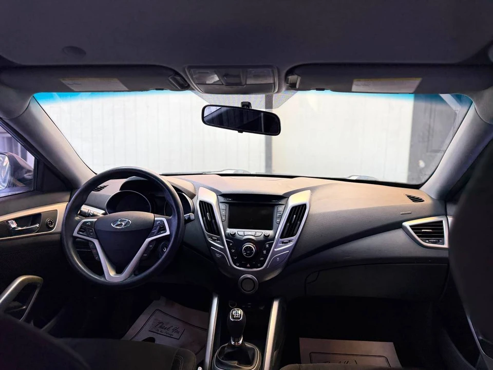 2016 Hyundai Veloster - Image 7 of 13