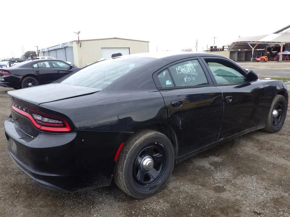 2017 Dodge Charger - Image 15 of 21