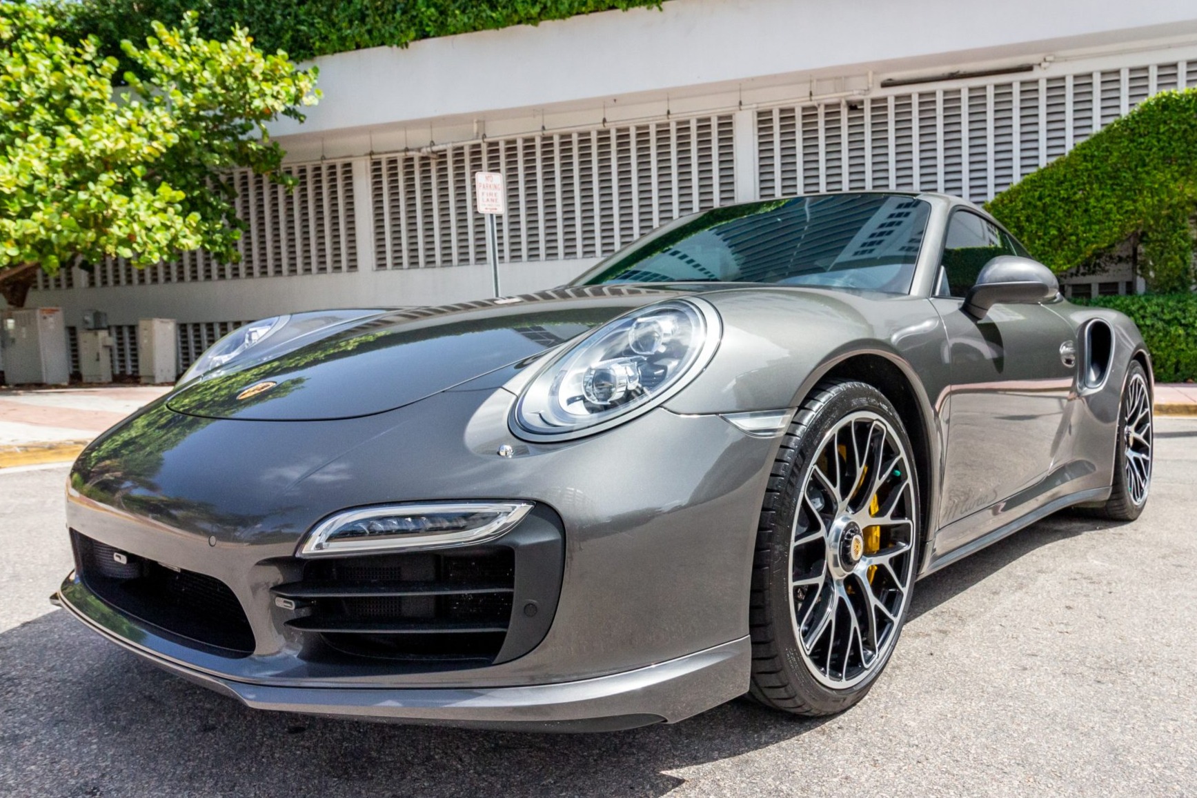 2016 Porsche 911 Turbo S Coupe