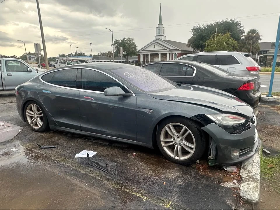 2017 Tesla Model S - Image 4 of 6