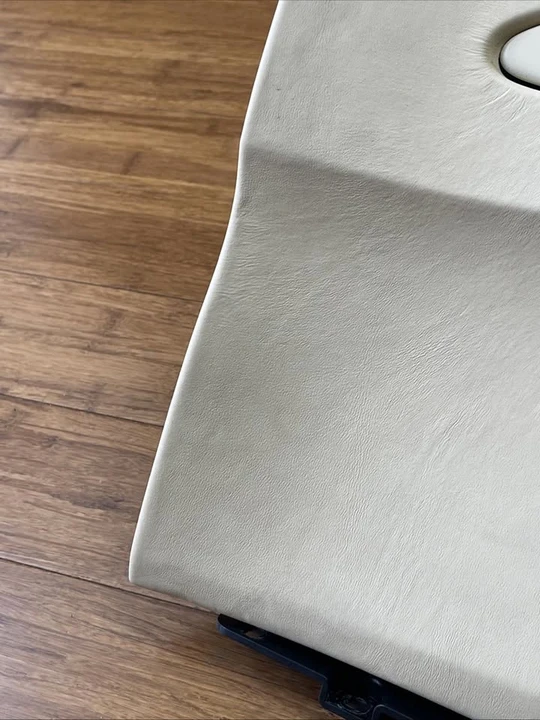 2017 Parts & Memorabilia Seats & Interior - Image 7 of 10