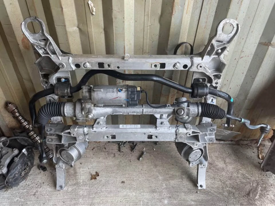 2017 Parts & Memorabilia Mechanical Components - Image 4 of 6