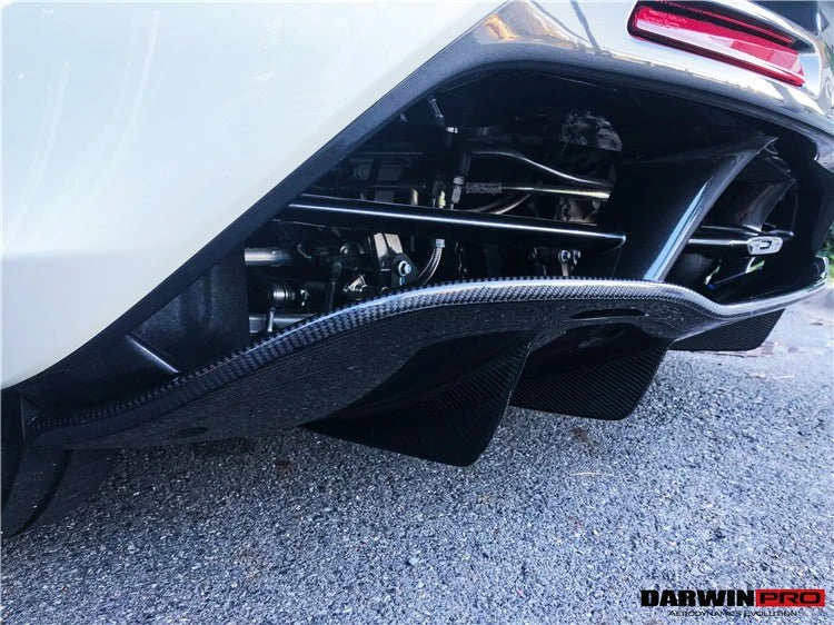 2017 Parts & Memorabilia Bodywork - Image 3 of 7