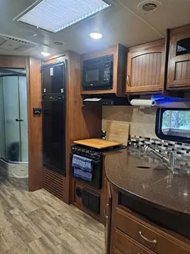 2017  27ft  Jayco Whitehawk