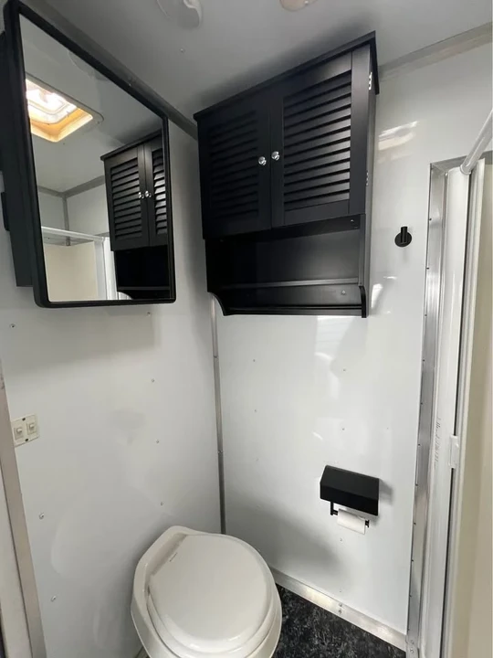 2017 Continental Cargo Trailer - Image 9 of 10