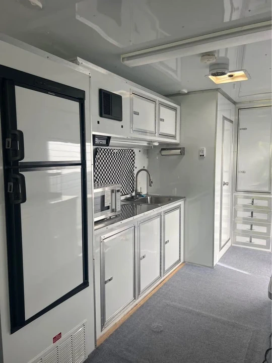 2017 Continental Cargo Trailer - Image 3 of 10
