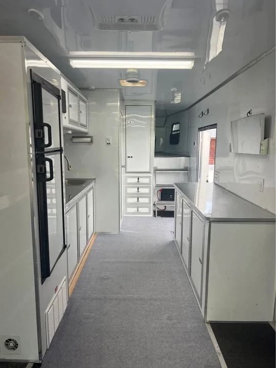 2017 Continental Cargo Trailer - Image 5 of 10