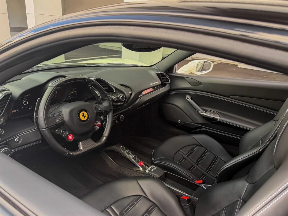 2017 Ferrari 488 GTB - Image 2 of 4