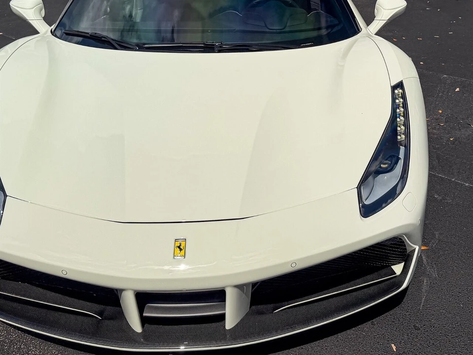 2017 Ferrari 488 GTB - Image 4 of 4
