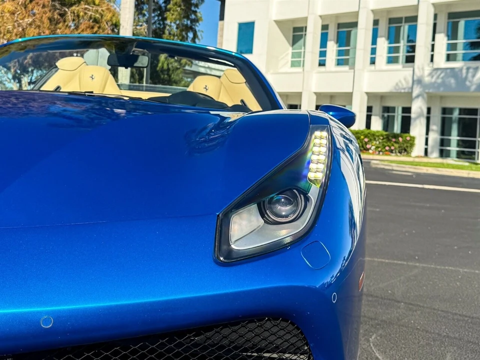 2017 Ferrari 488 Spider - Image 3 of 4