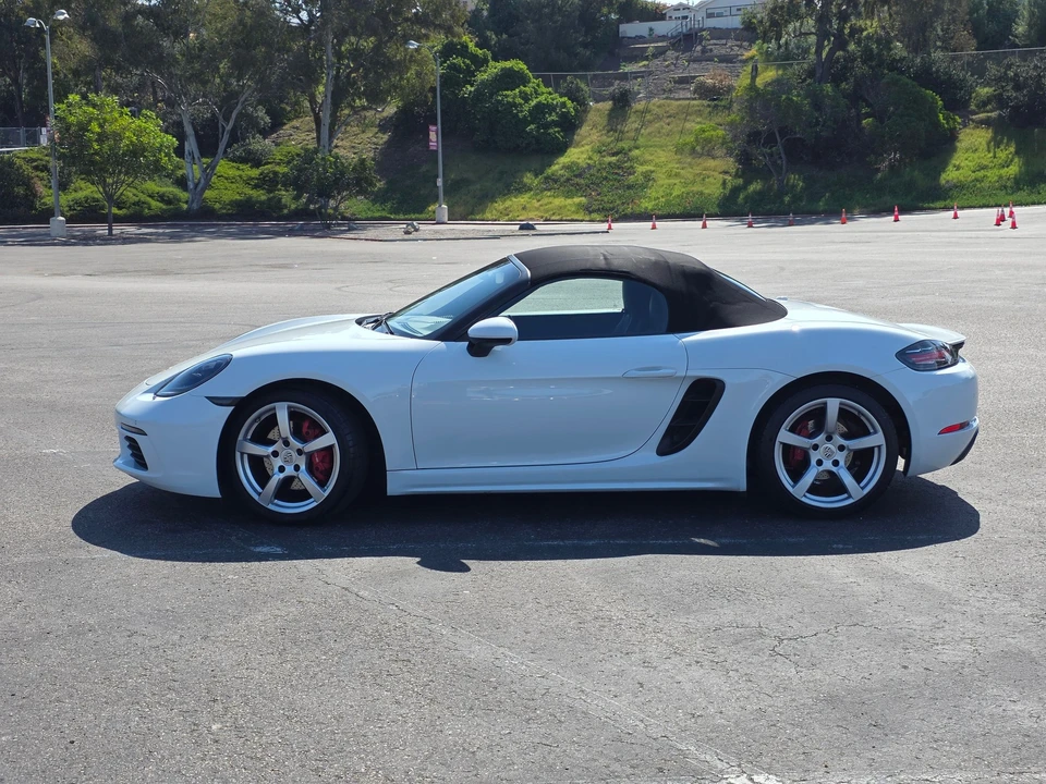 2017 Porsche 718 Boxster - Image 7 of 31