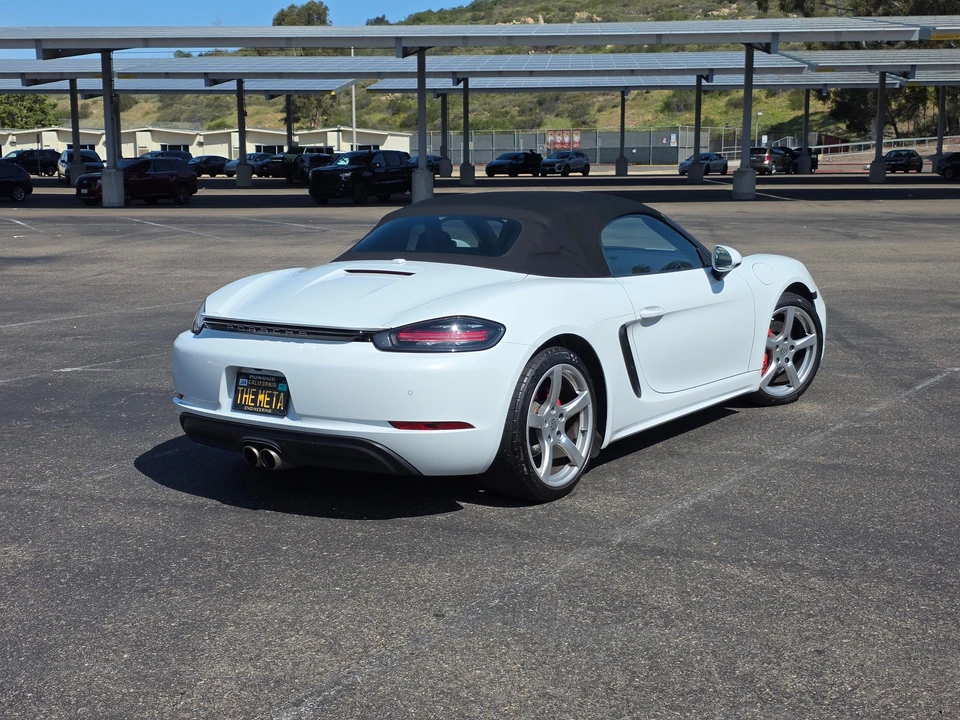 2017 Porsche 718 Boxster - Image 11 of 31