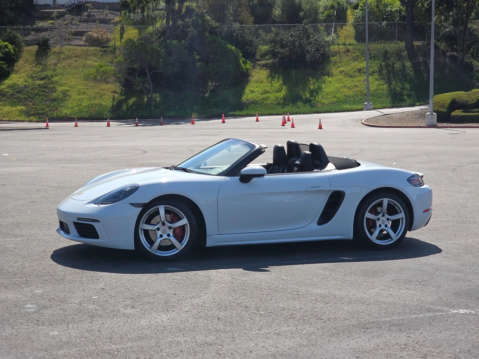 2017 Porsche 718 Boxster - Image 21 of 31
