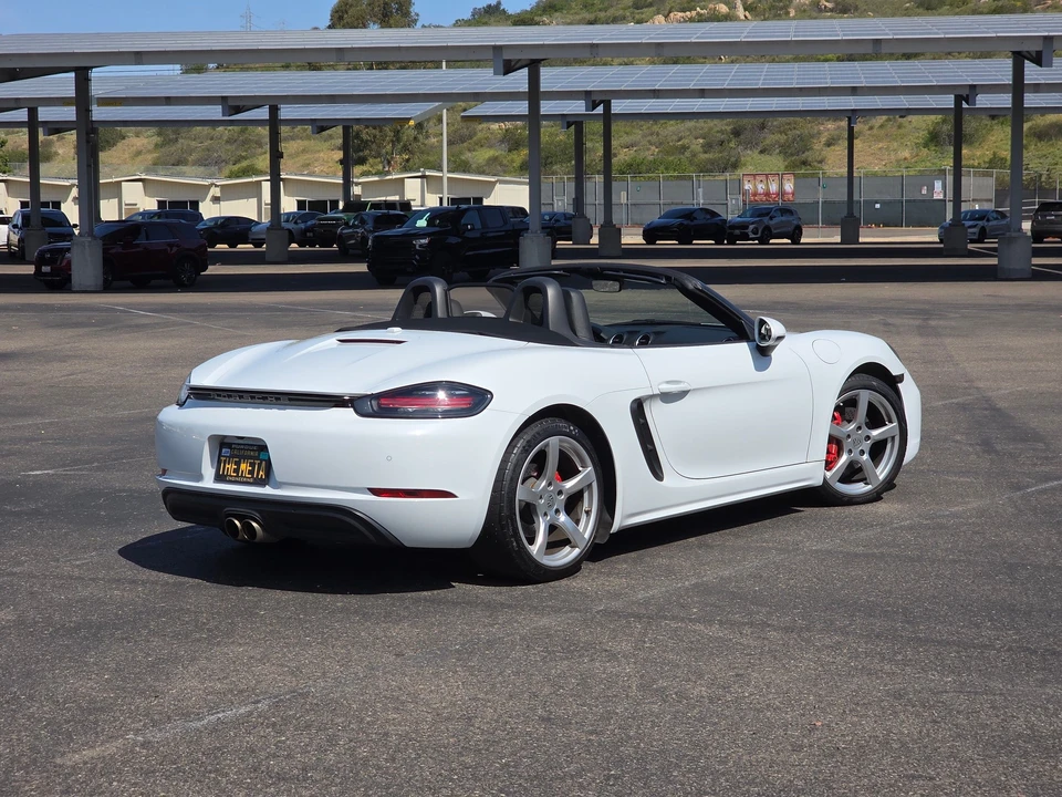 2017 Porsche 718 Boxster - Image 25 of 31