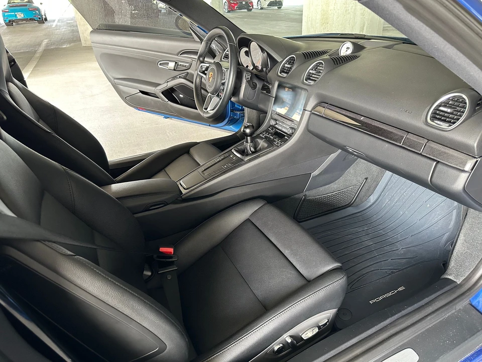 2017 Porsche 718 Cayman - Image 24 of 24