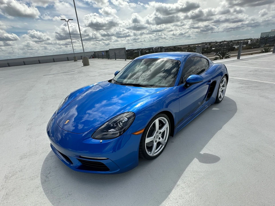 2017 Porsche 718 Cayman - Image 15 of 24