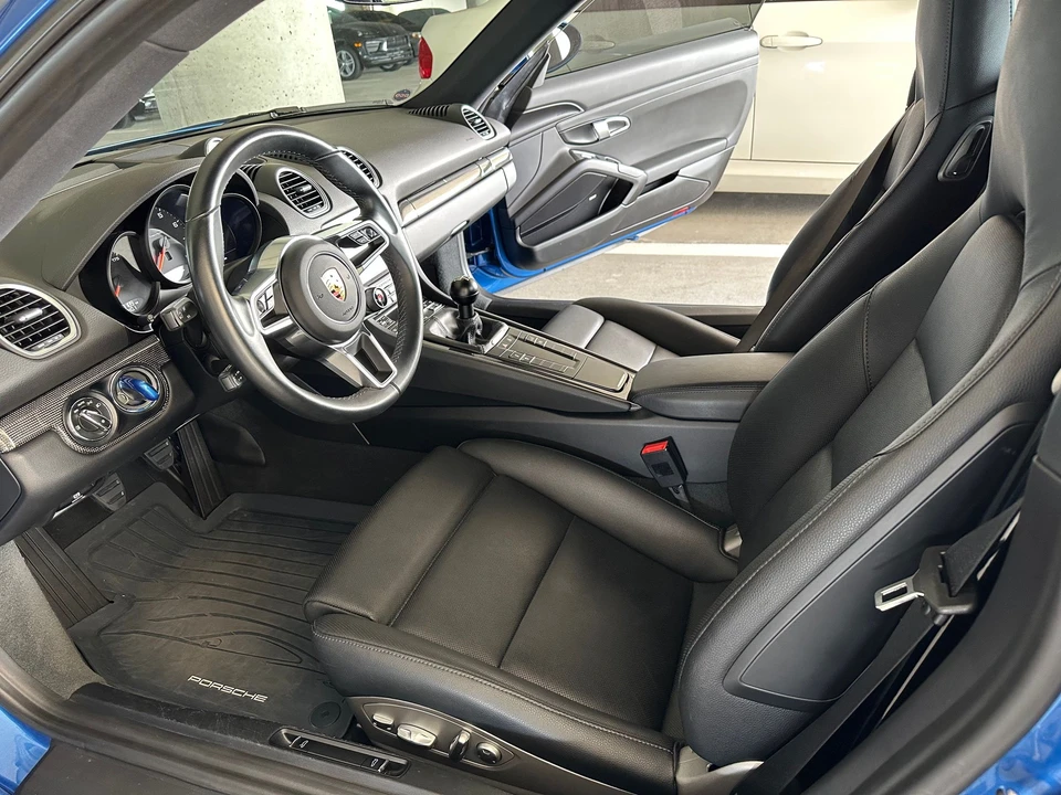 2017 Porsche 718 Cayman - Image 23 of 24