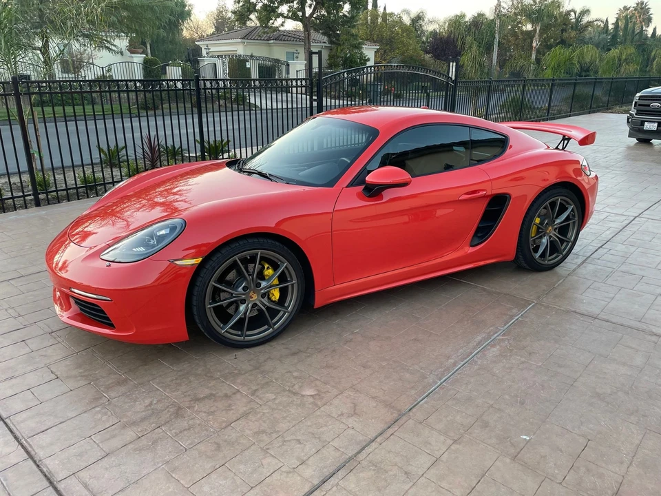 2017 Porsche 718 Cayman - Image 2 of 17