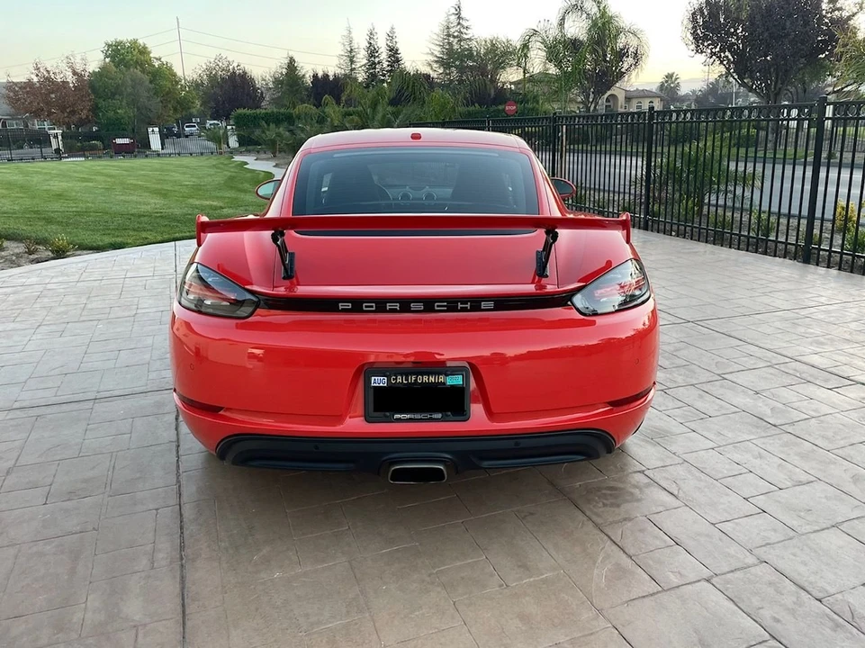 2017 Porsche 718 Cayman - Image 6 of 17