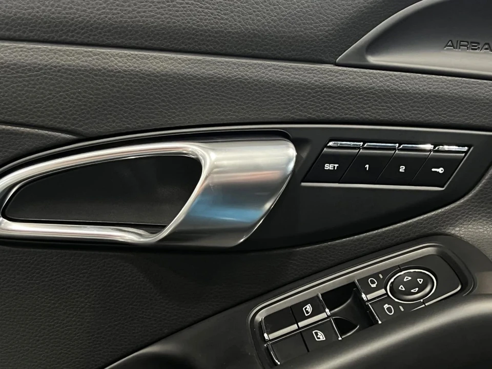 2017 Porsche 718 Cayman S - Image 4 of 18