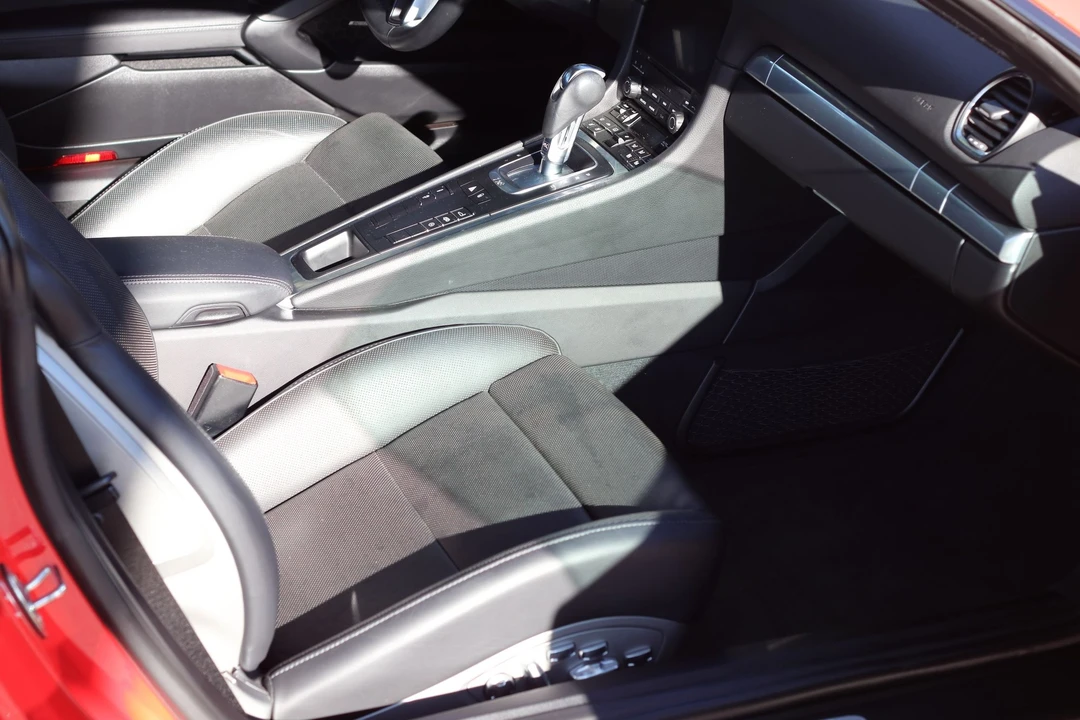 2017 Porsche 718 Cayman S - Image 5 of 10