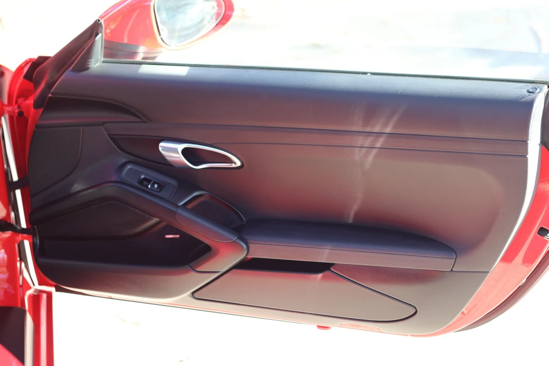 2017 Porsche 718 Cayman S - Image 7 of 10