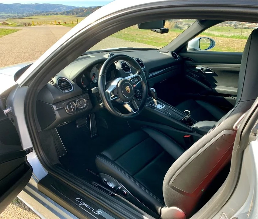 2017 Porsche 718 Cayman S - Image 9 of 19