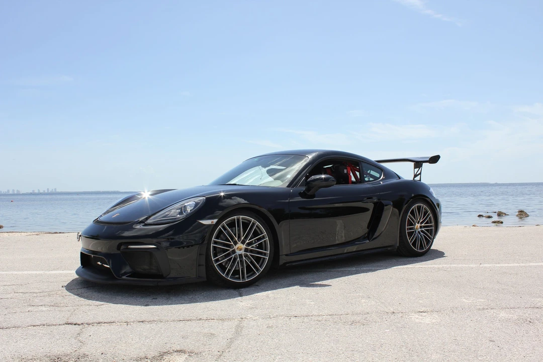 2017 Porsche 718 Cayman S - Image 7 of 17