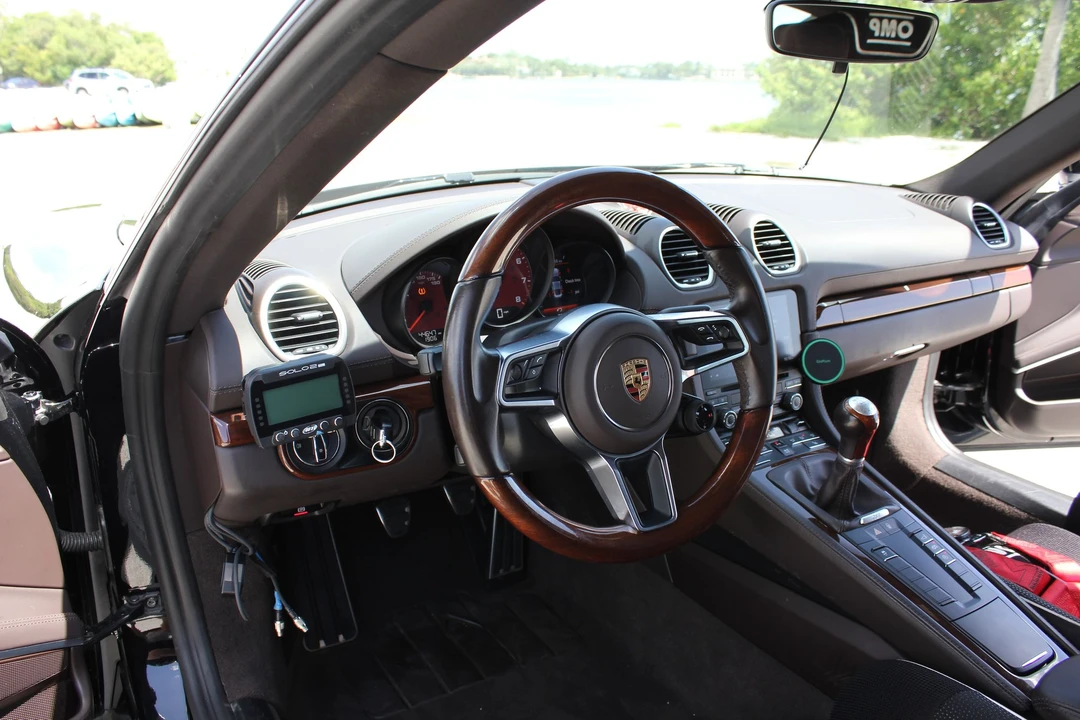 2017 Porsche 718 Cayman S - Image 10 of 17