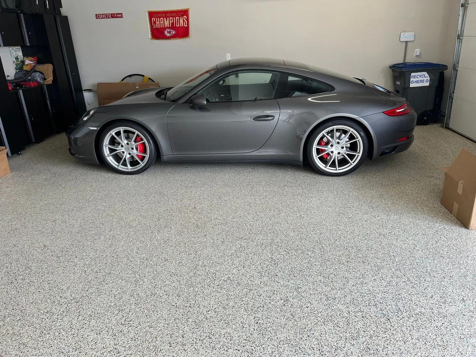 2017 Porsche 991 Carrera 4S - Image 11 of 28