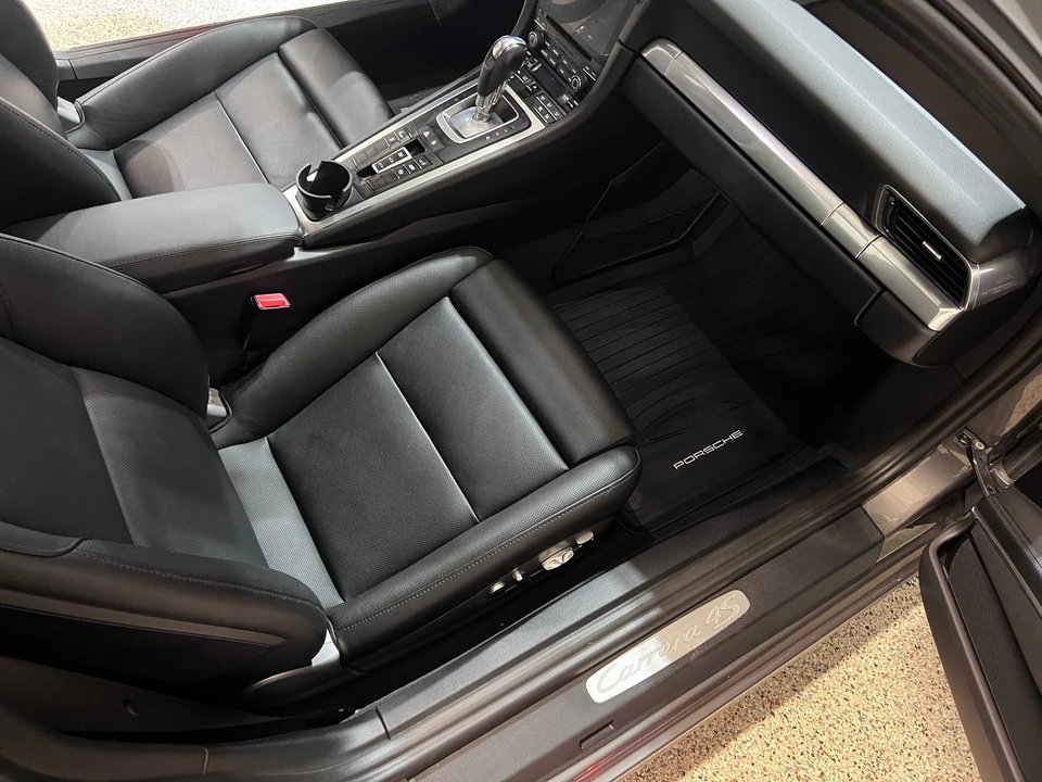2017 Porsche 991 Carrera 4S - Image 8 of 28