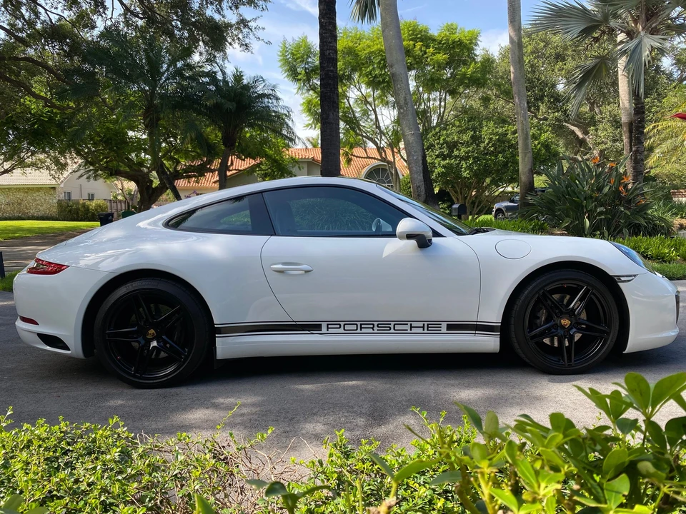 2017 Porsche 991 Carrera - Image 5 of 16