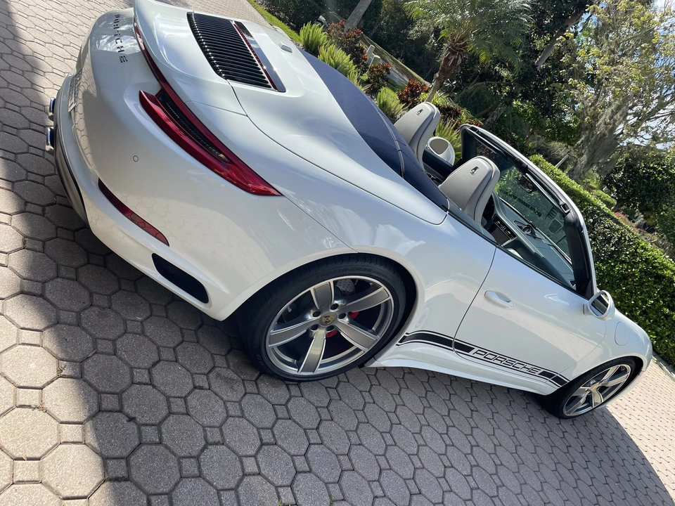 2017 Porsche 991 Carrera 4S - Image 12 of 23