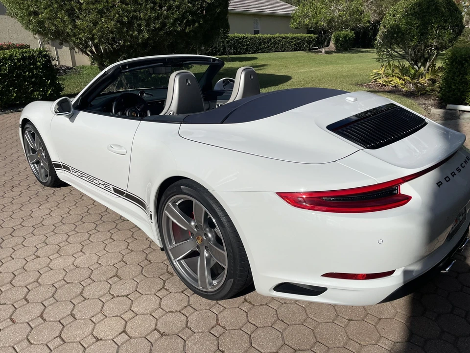 2017 Porsche 991 Carrera 4S - Image 11 of 23