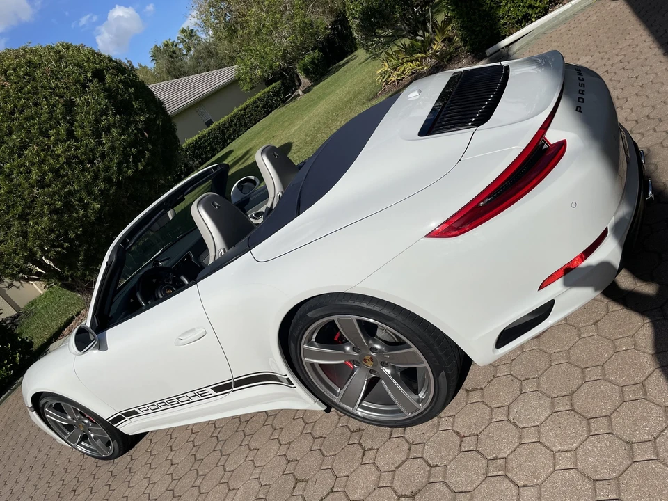 2017 Porsche 991 Carrera 4S - Image 14 of 23