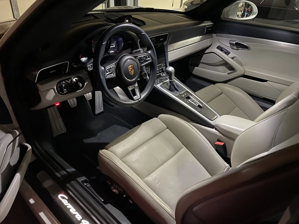 2017 Porsche 991 Carrera 4S - Image 16 of 23
