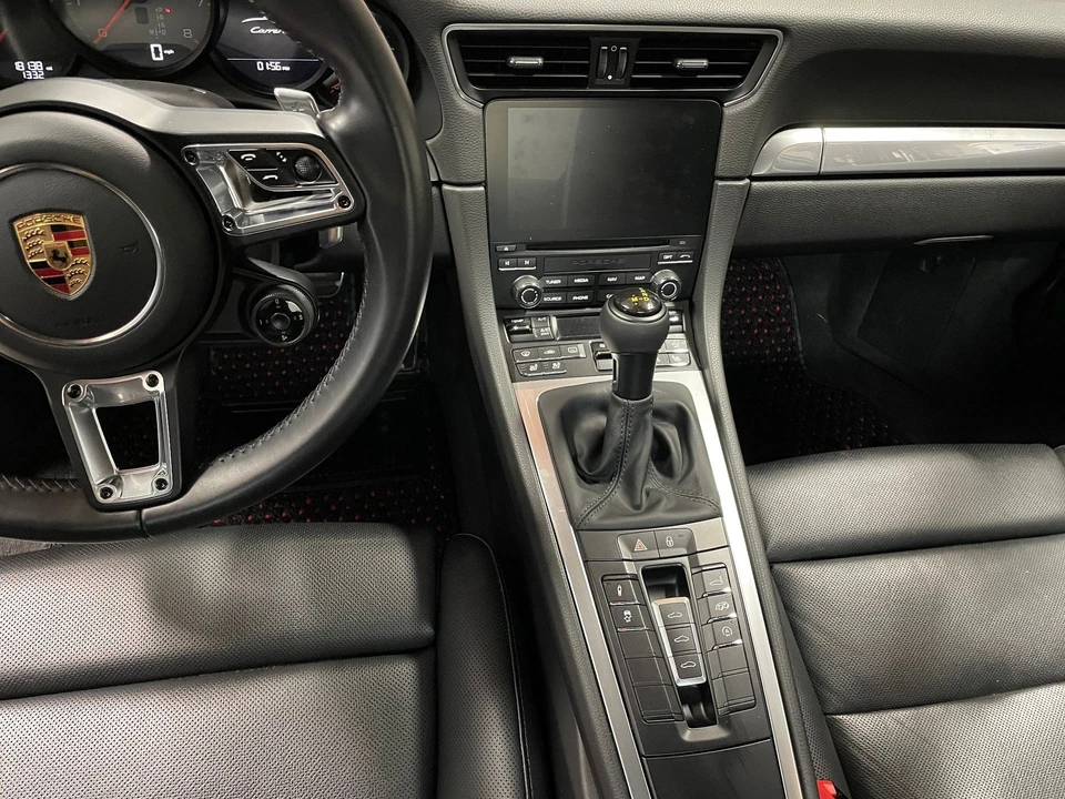 2017 Porsche 991 Carrera 4S - Image 7 of 12