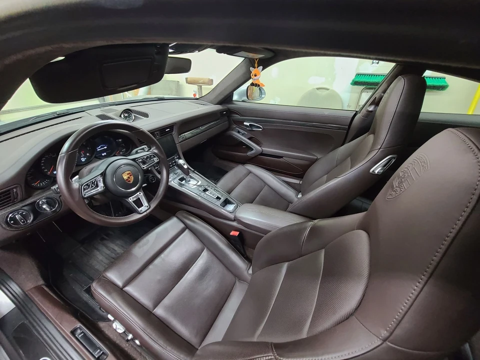2017 Porsche 991 Carrera 4S - Image 9 of 10