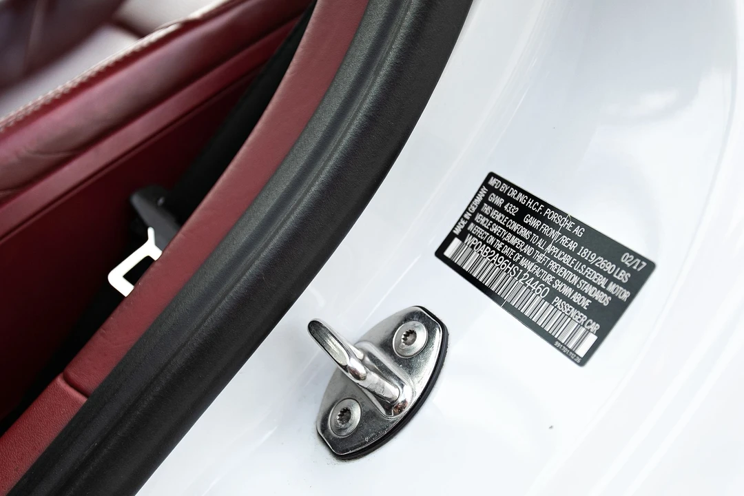 2017 Porsche 991 Carrera 4S - Image 24 of 31