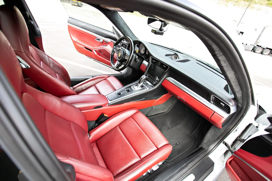 2017 Porsche 991 Carrera 4S - Image 24 of 29