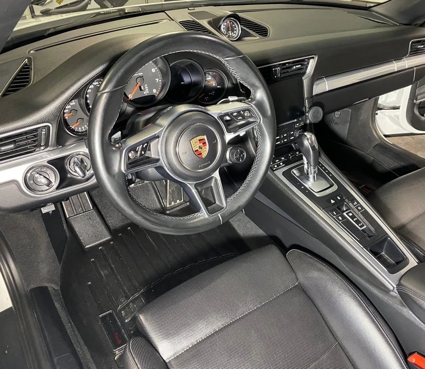 2017 Porsche 991 Carrera - Image 14 of 17