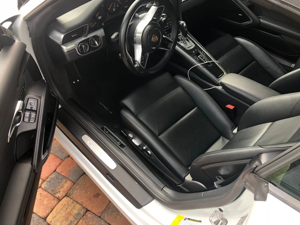 2017 Porsche 991 Carrera - Image 3 of 3